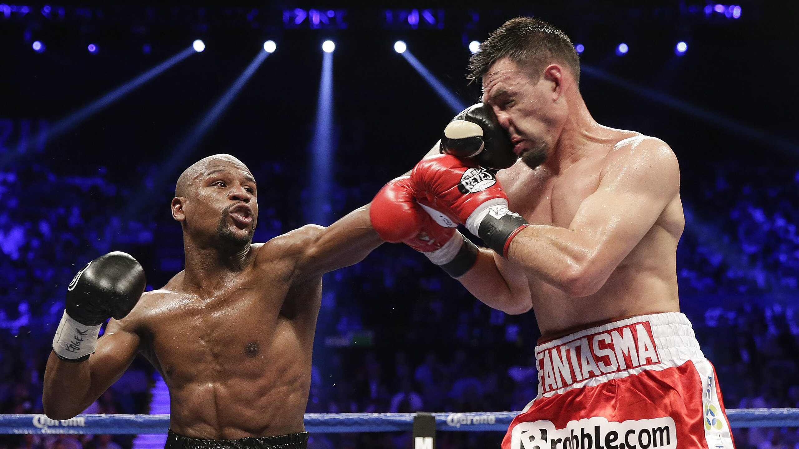 未来赛车的“黑科技”揭秘，未来科幻赛车